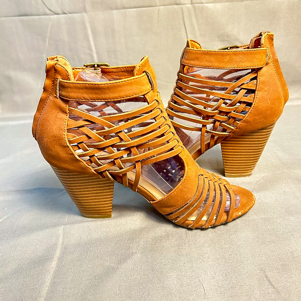 JustFab "Thandie" Caged Huarache Sandal Booties โ Cognac Tan Block Heel 7.5